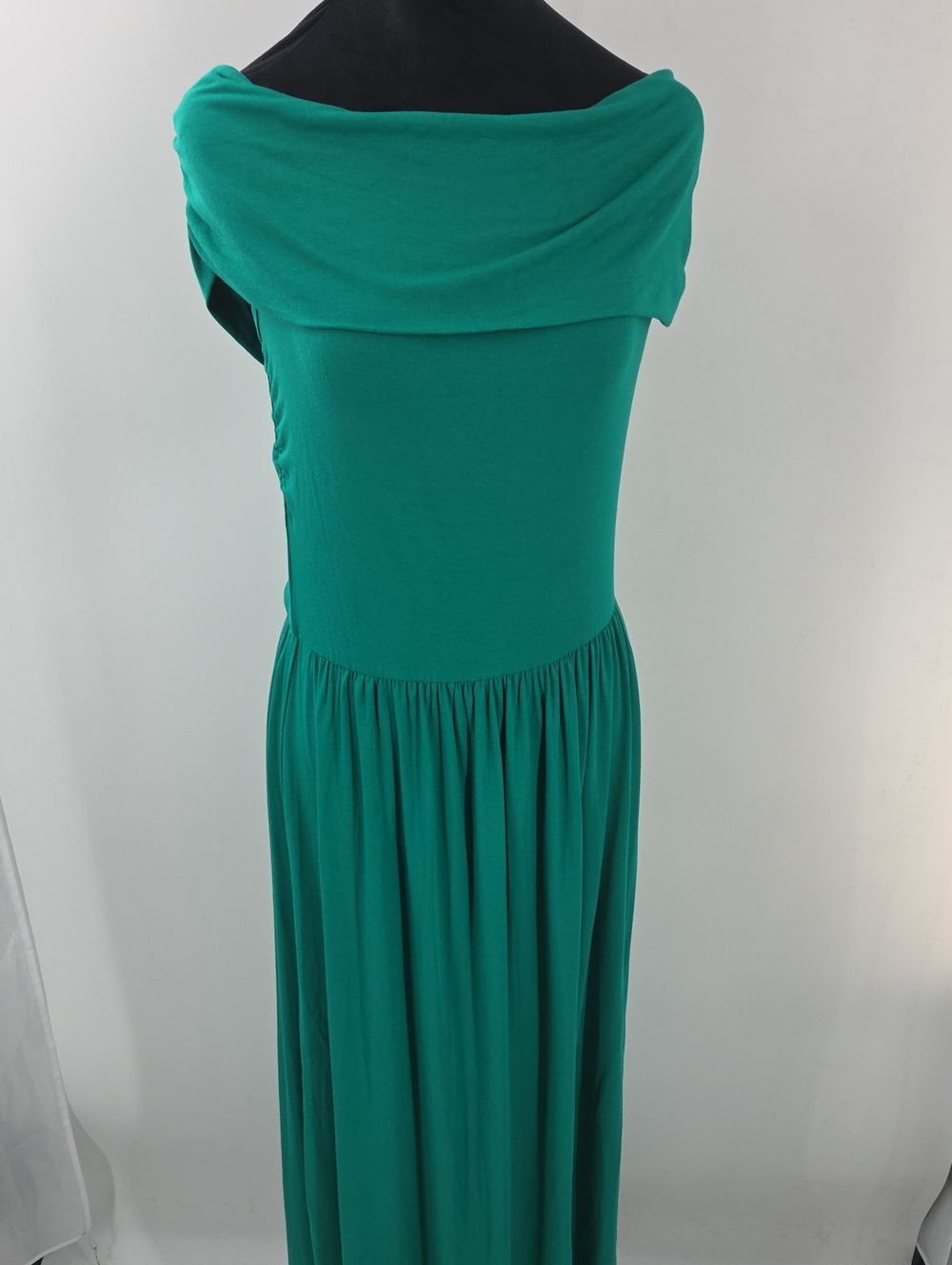 Off-Shoulder Emerald Green Maxi Dress NWT Size Large - Picture 10 of 16